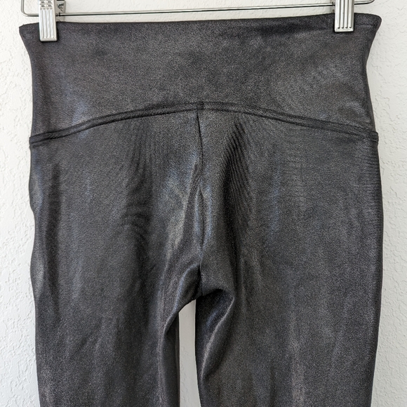 Spanx Faux Leather Black Leggings Size M - Picture 5 of 16